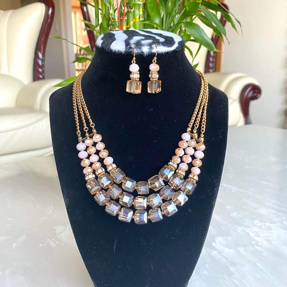 Necklace and earrings
